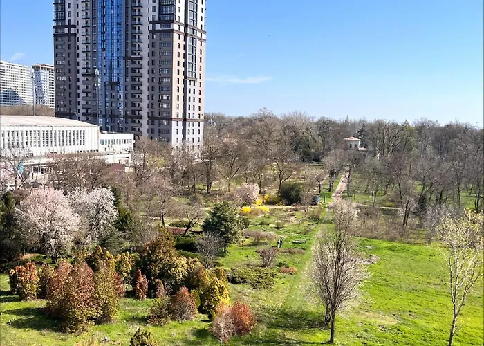 Garden View Apartment Odesa